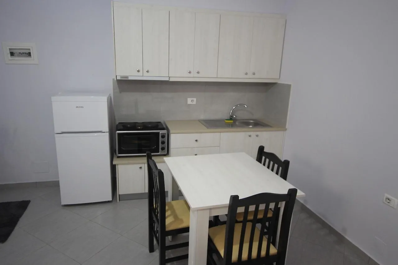 Ideal Holiday Apartments Sarande 0*,